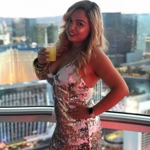 Meet your Posher, Stefania